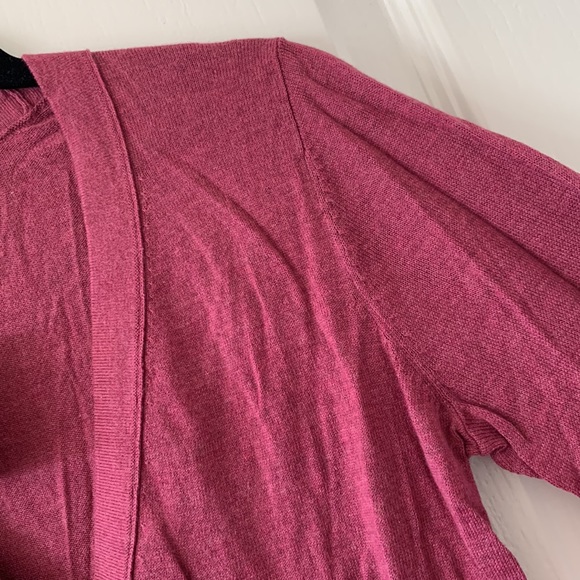 NWT LOFT V-Neck Button Front Long Sleeves Fuchsia Knit Cardigan Sweater Size SP - Picture 6 of 16